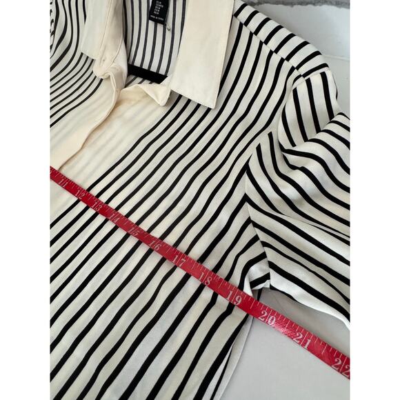 Jones & Co Women's Striped Button-Up Blouse Shirt Size Medium Satin-Feel - Picture 7 of 9